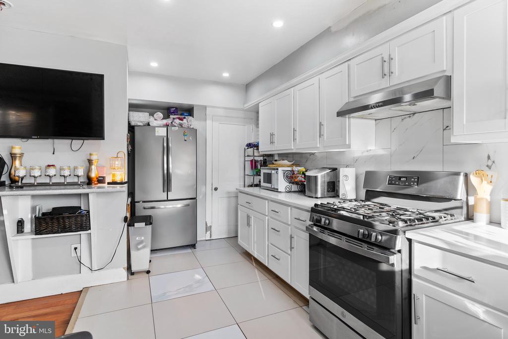 2452 N 4TH STREET