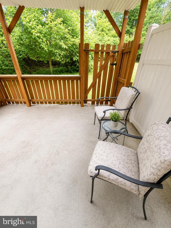 2828 BUXTON COURT