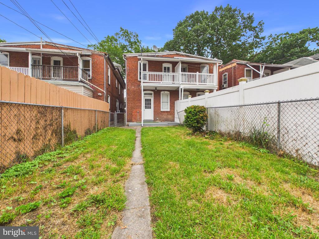 1118 N 16TH STREET