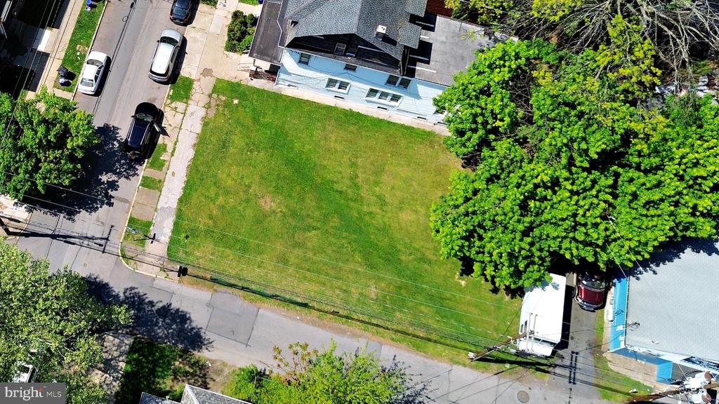 244 EMERALD STREET