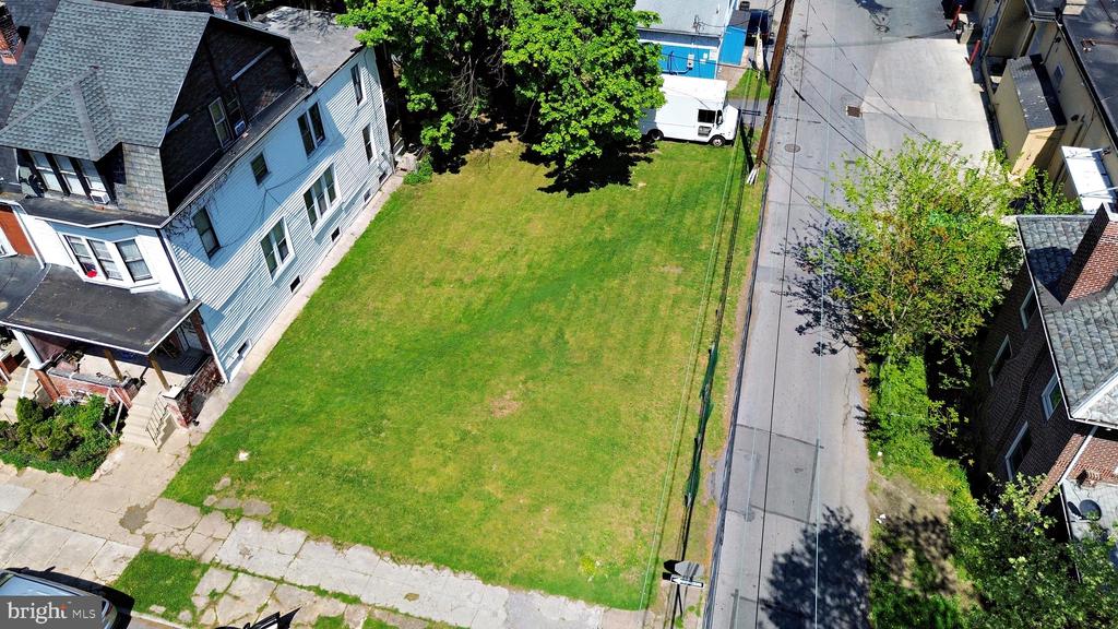 244 EMERALD STREET