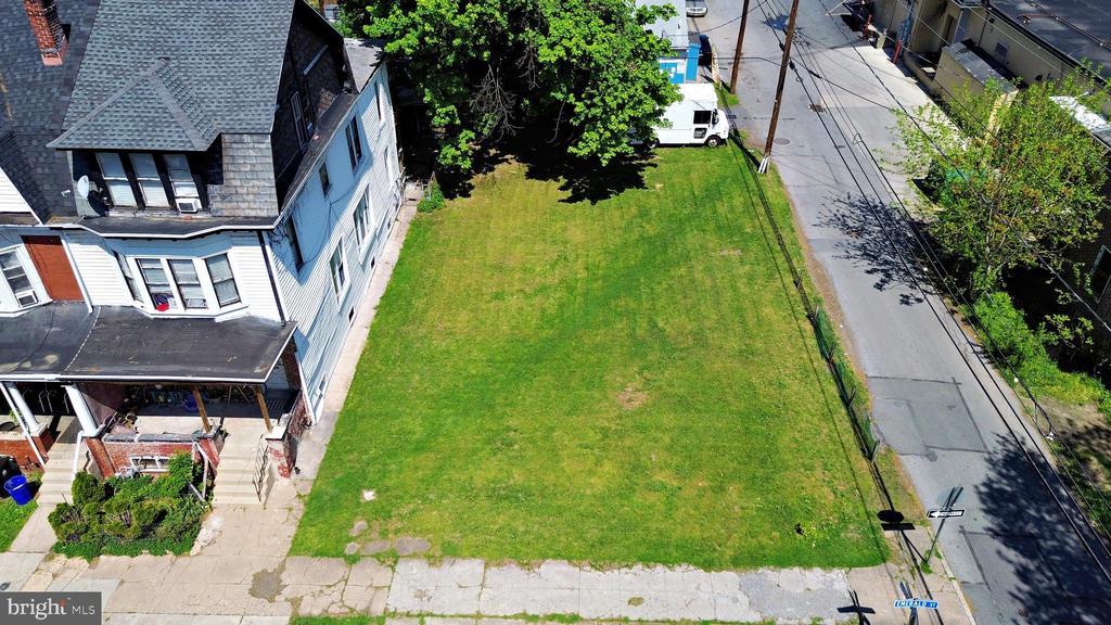 246 EMERALD STREET