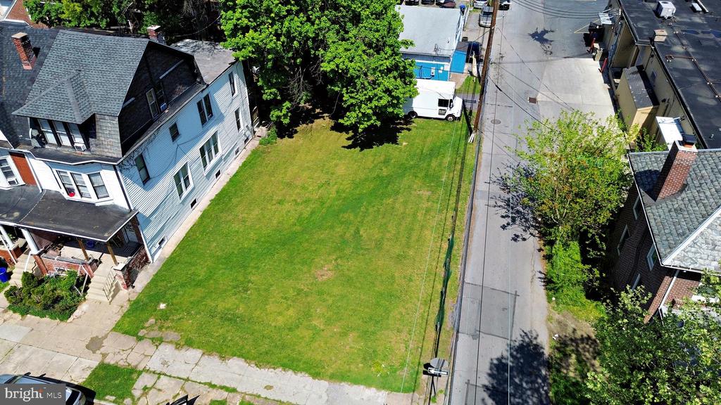 246 EMERALD STREET