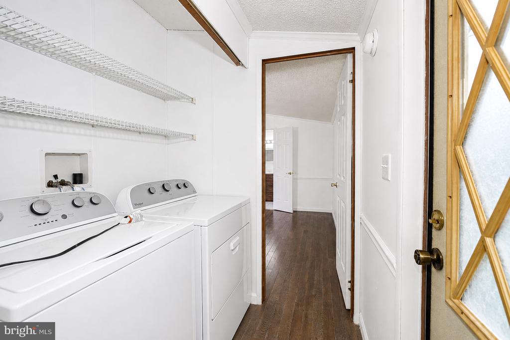 327 CARAVAN COURT