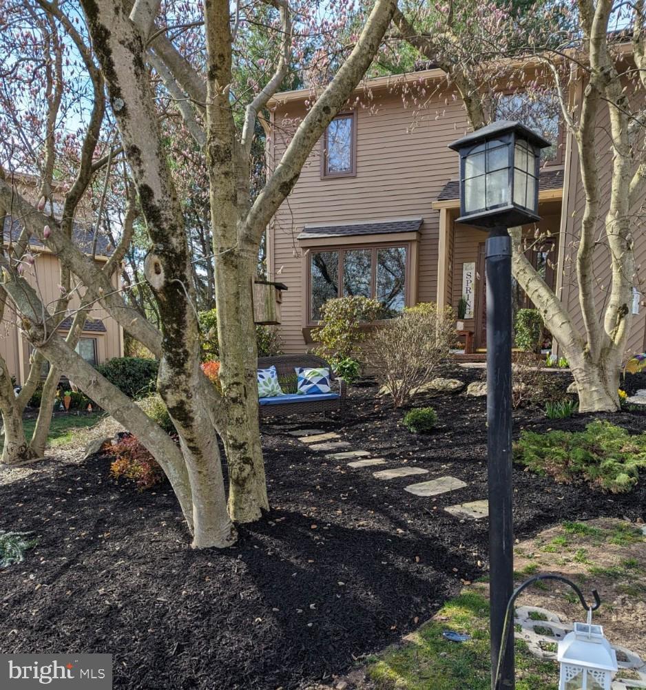 42 Sawgrass Ln