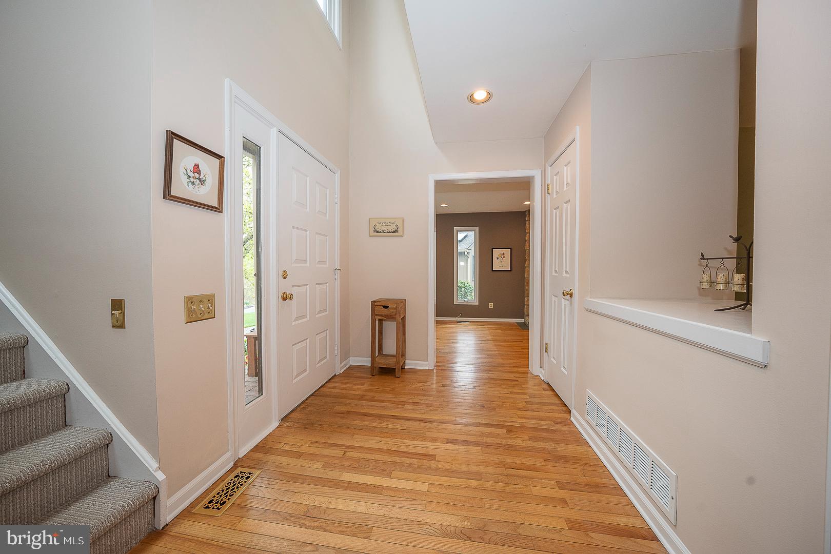 42 Sawgrass Ln