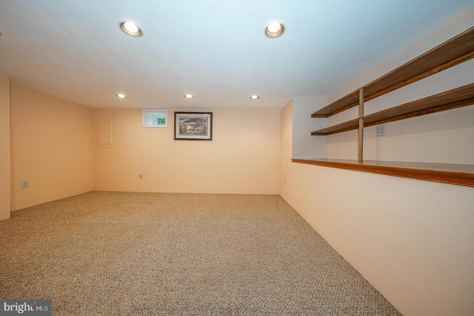 42 Sawgrass Ln