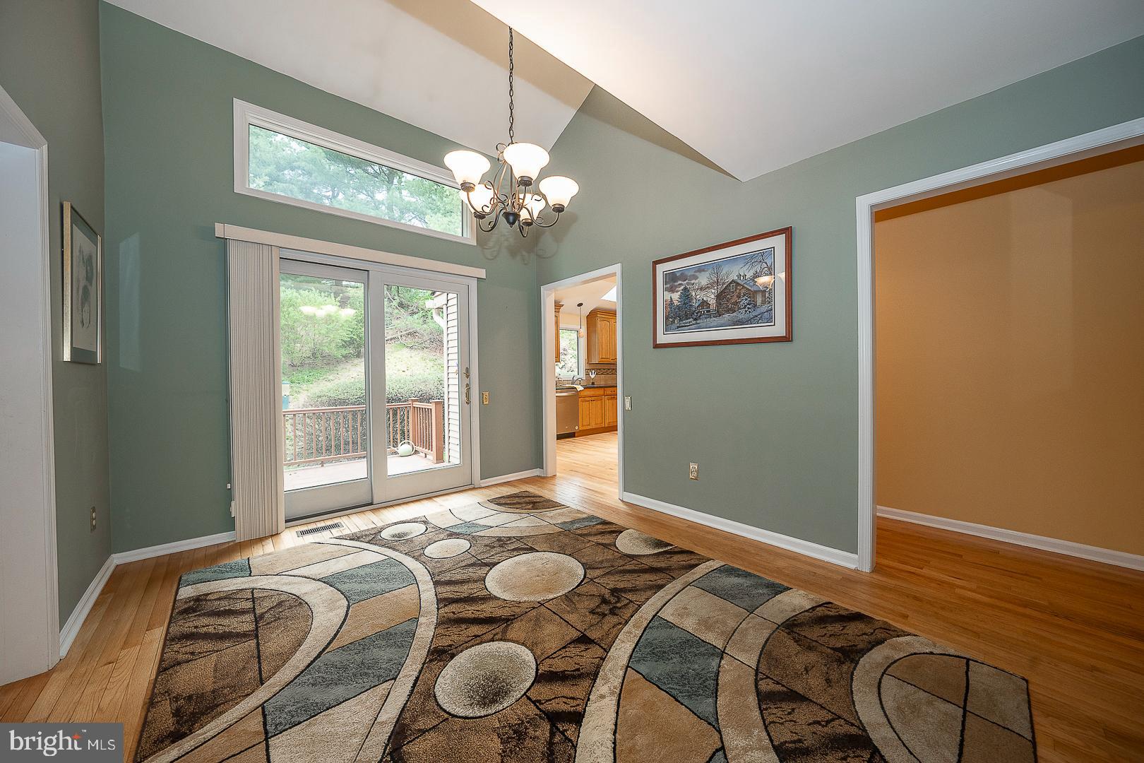 42 Sawgrass Ln