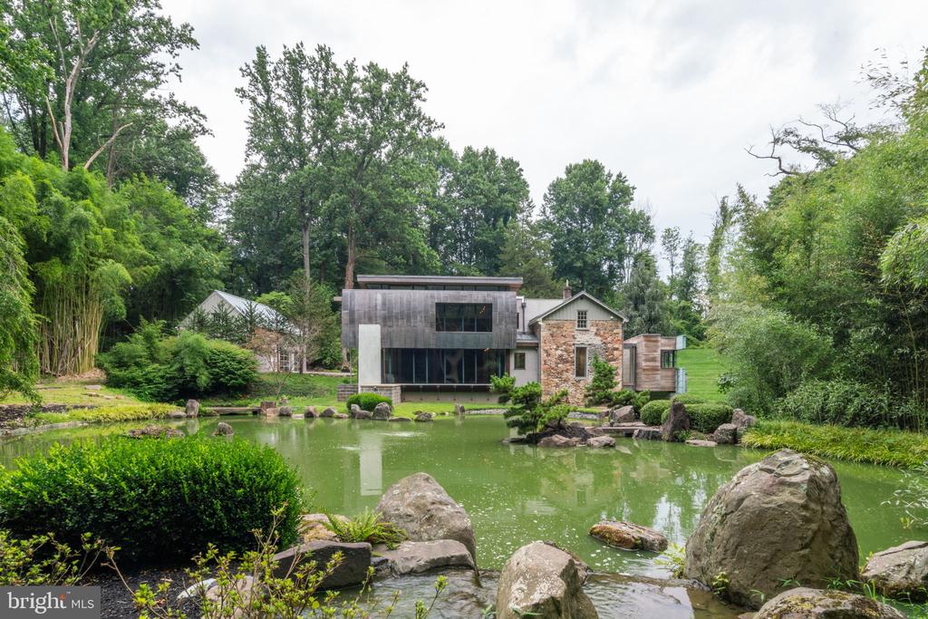 1235 Gradyville Rd