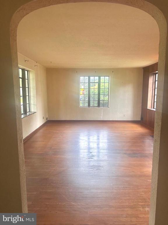1121 Wilde Ave