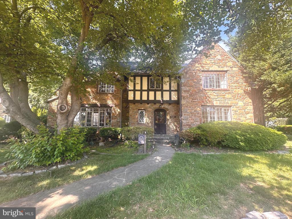 1121 Wilde Ave