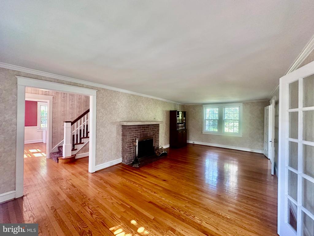 607 Harper Ave