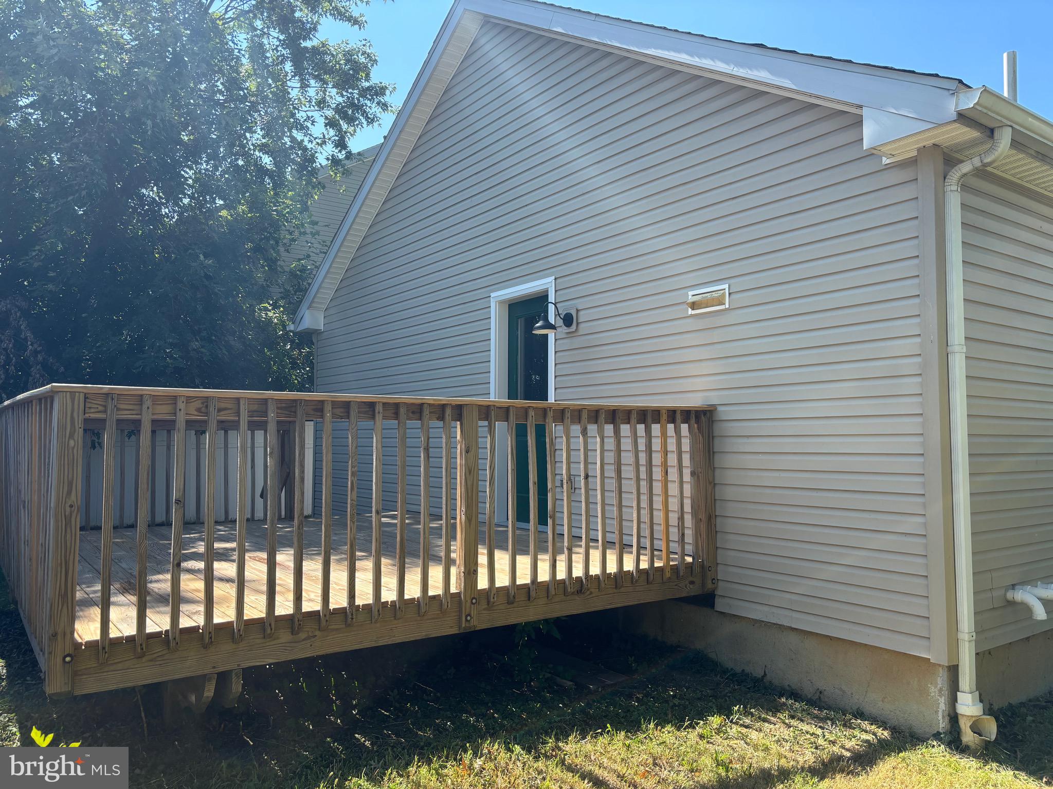 435 Willows Ave