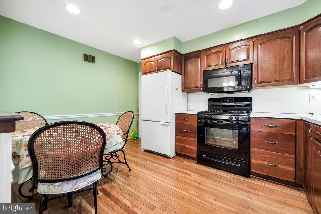 2613 HIGHLAND AVENUE