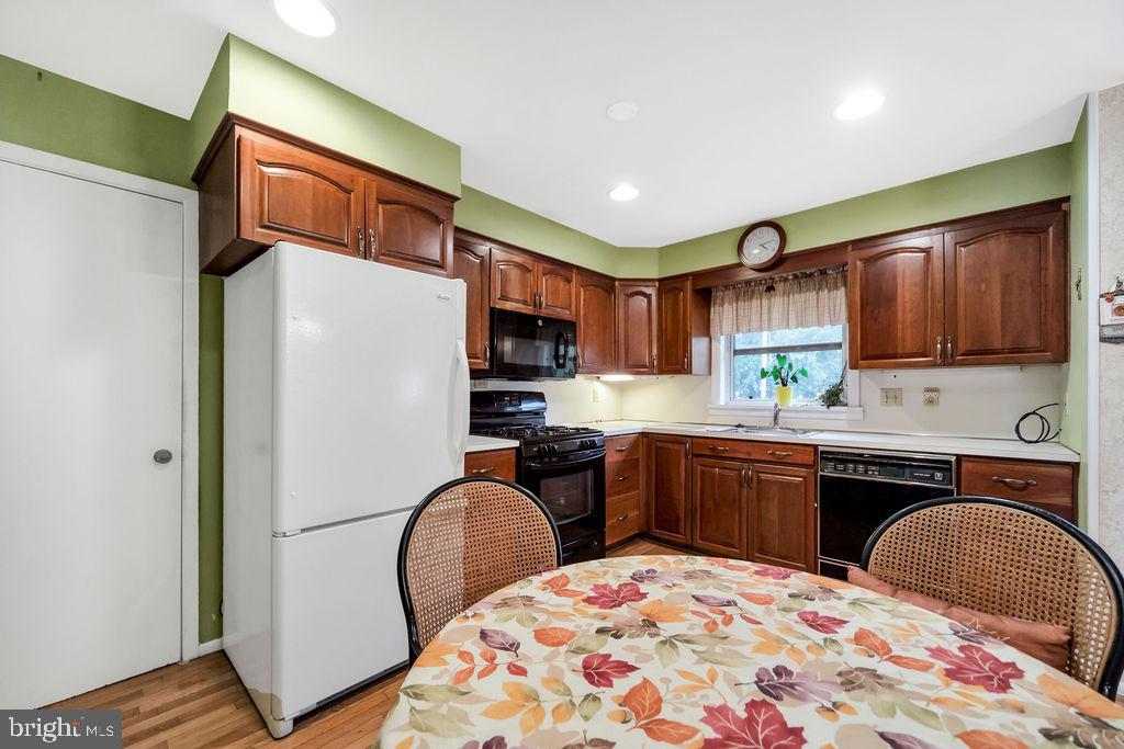 2613 HIGHLAND AVENUE