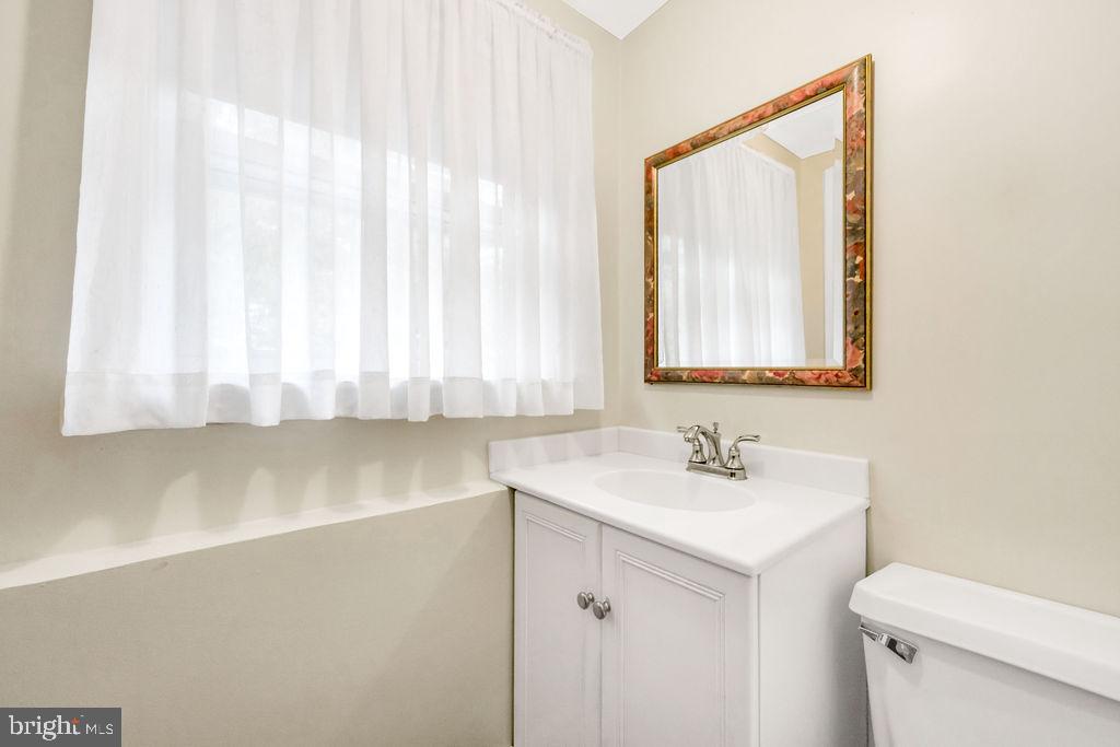 2613 HIGHLAND AVENUE