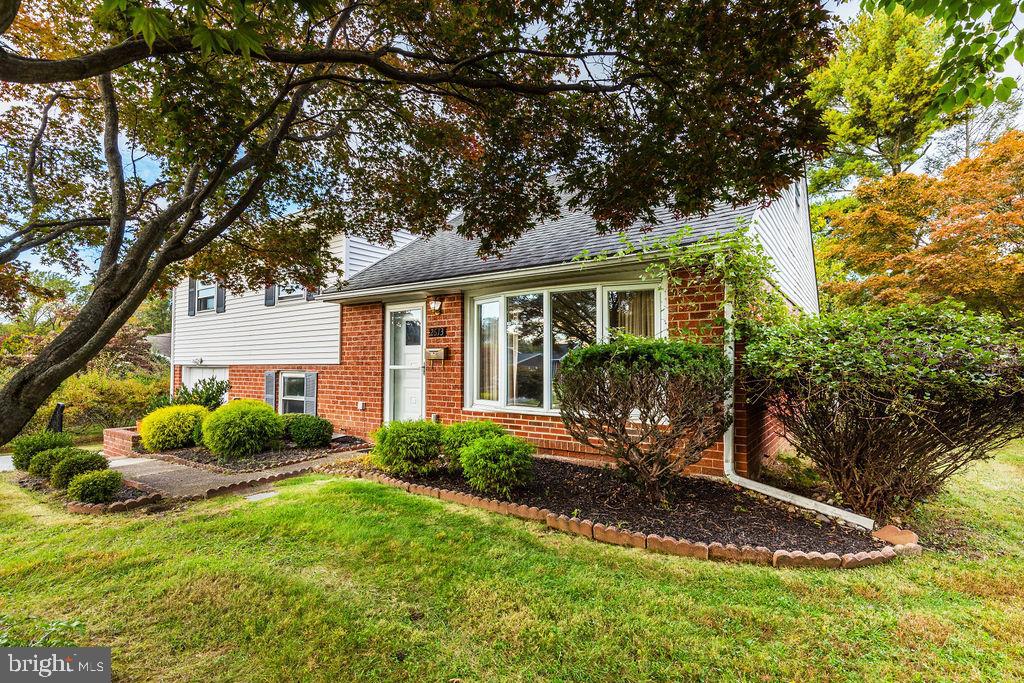 2613 HIGHLAND AVENUE