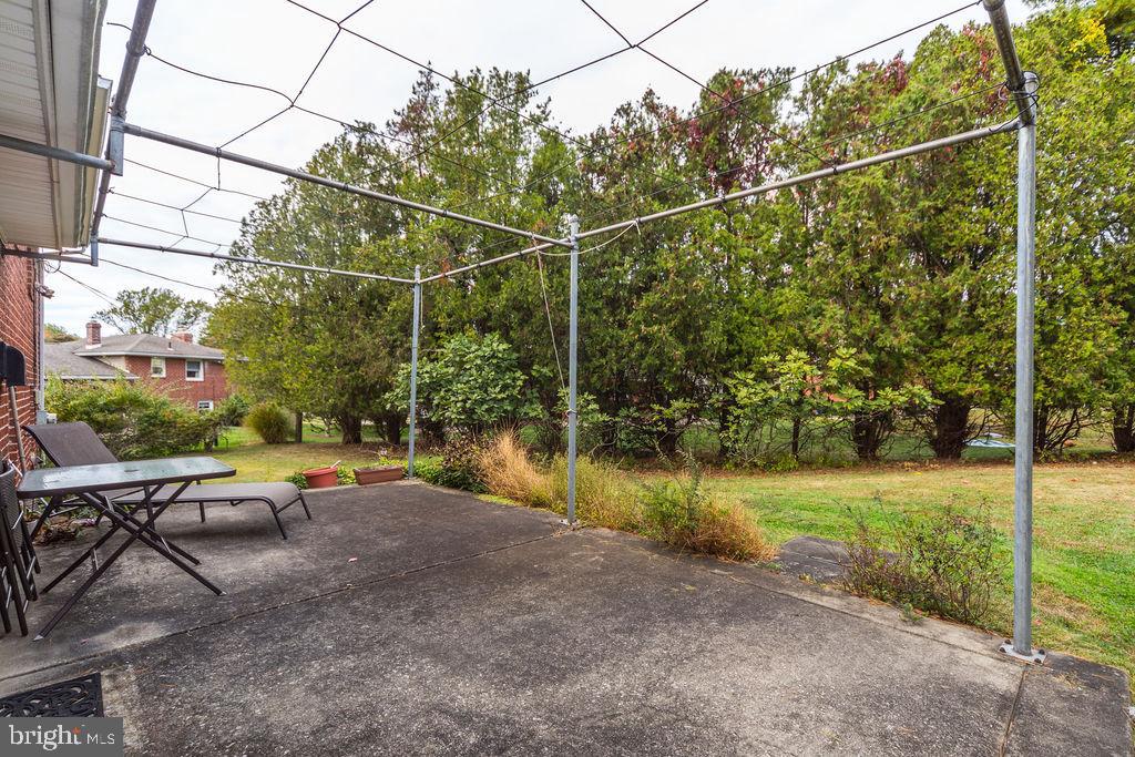 2613 HIGHLAND AVENUE