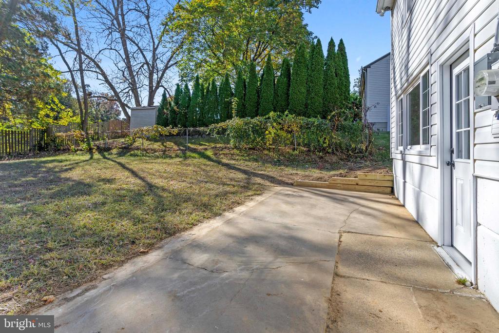 408 GARDEN LANE