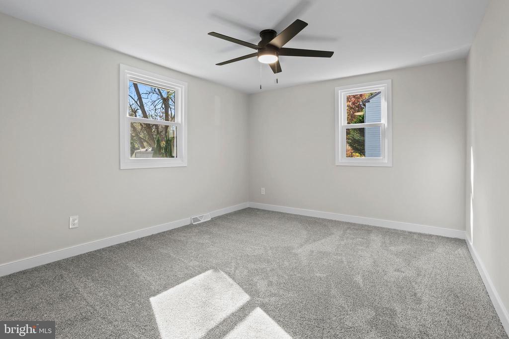408 GARDEN LANE