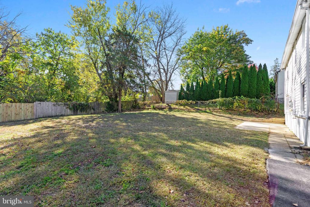 408 GARDEN LANE