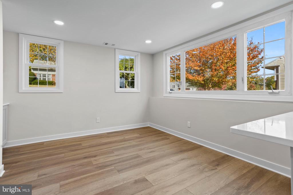 408 GARDEN LANE