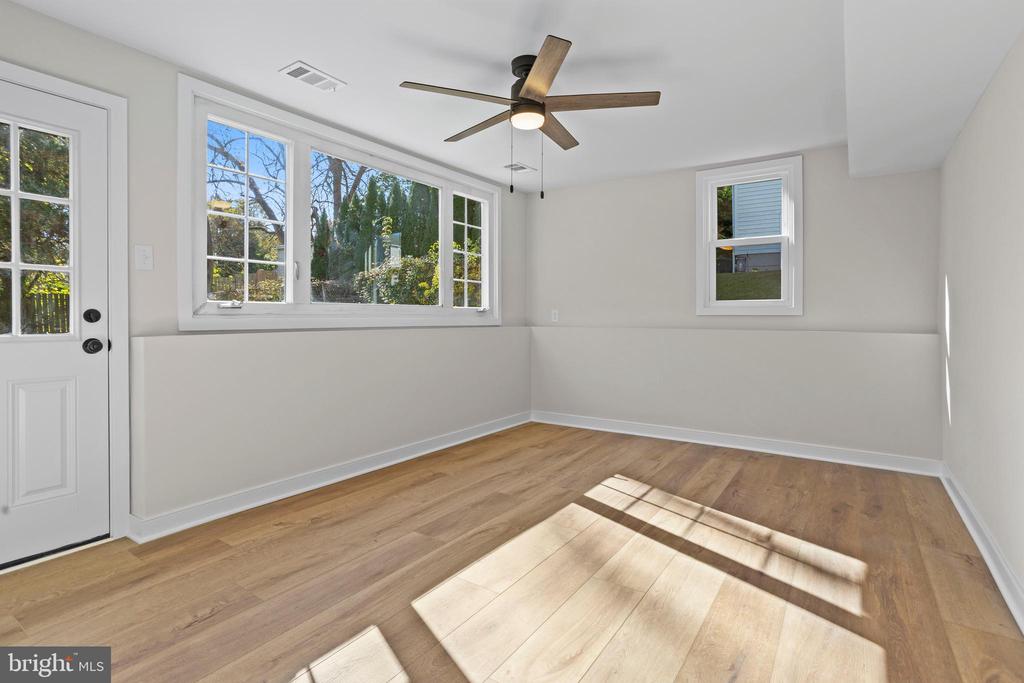 408 GARDEN LANE