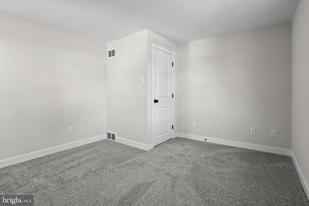 408 GARDEN LANE