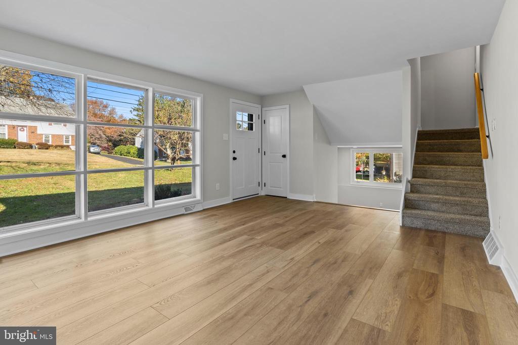 408 GARDEN LANE