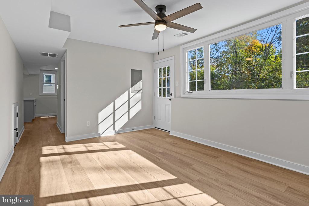 408 GARDEN LANE