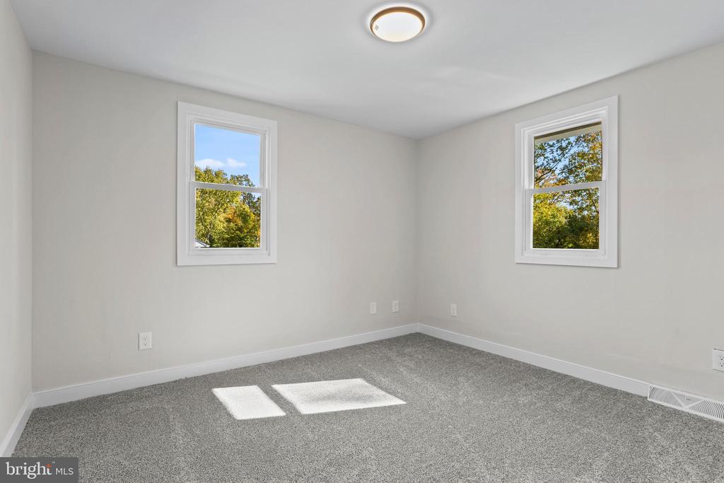408 GARDEN LANE