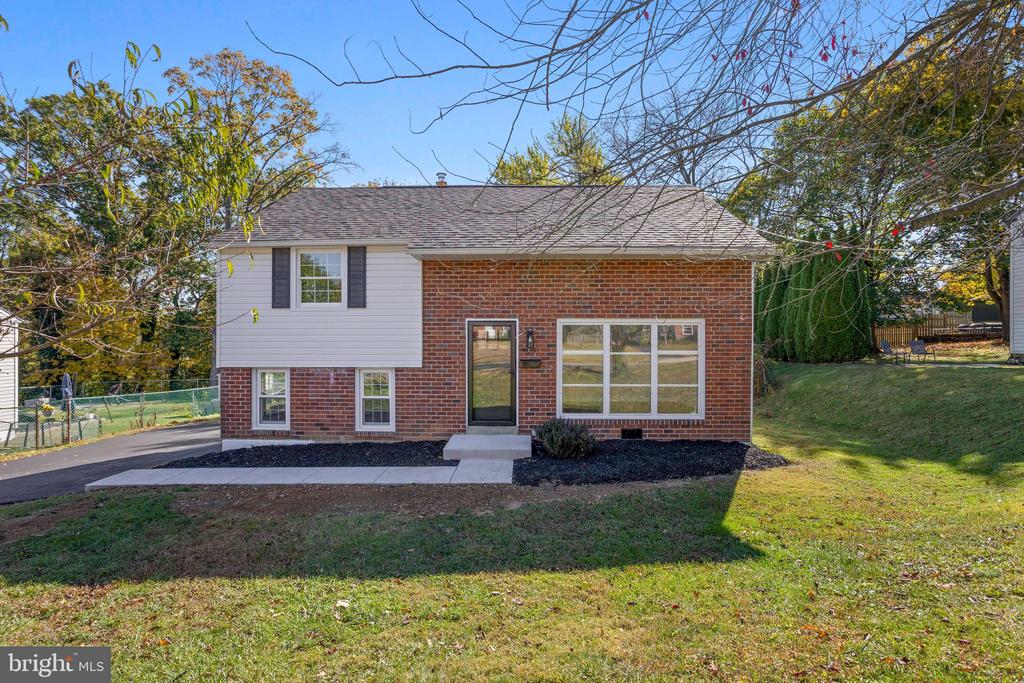 408 GARDEN LANE