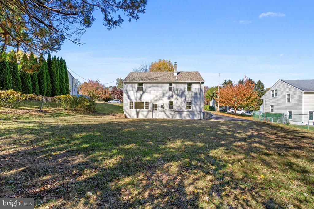 408 GARDEN LANE