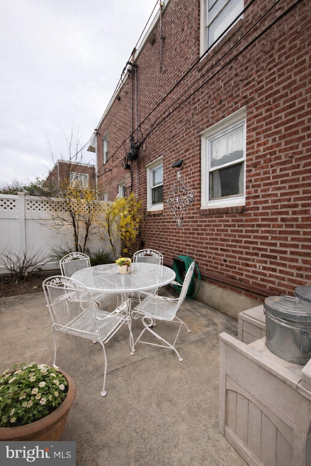 407 ALEXANDER AVENUE