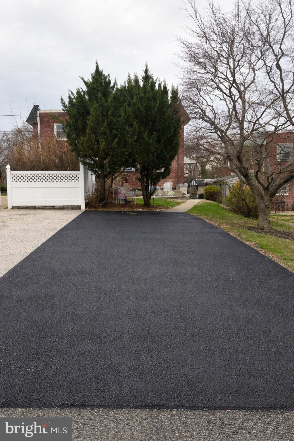 407 ALEXANDER AVENUE