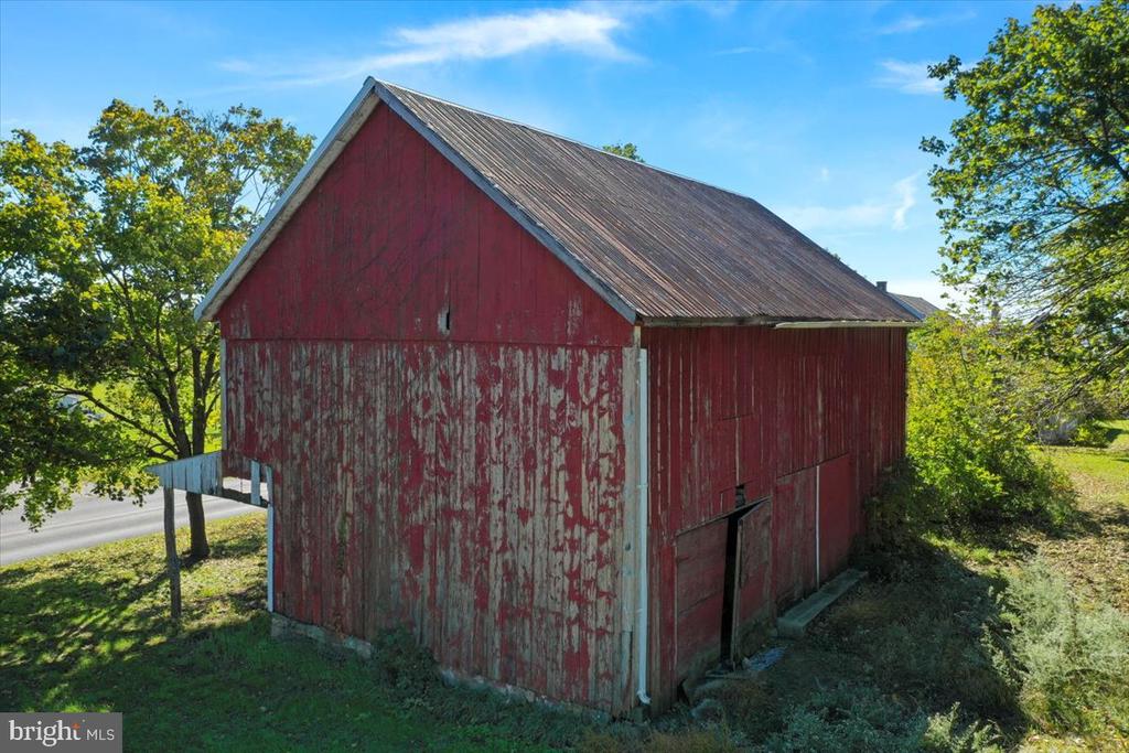 243 SCHOOL HOUSE ROAD