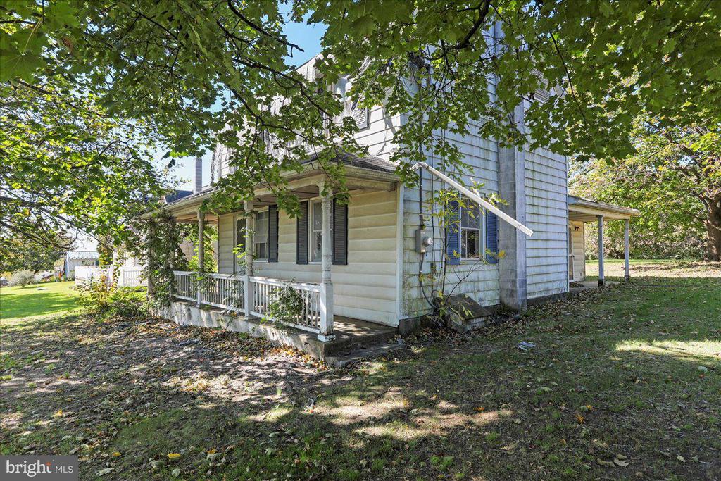 243 SCHOOL HOUSE ROAD