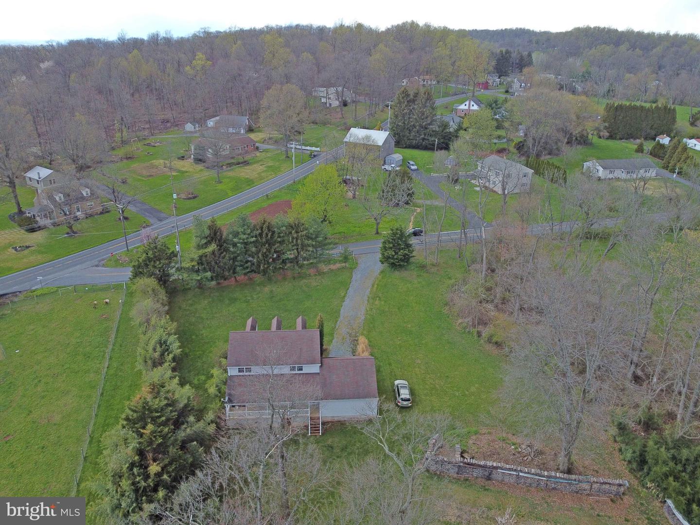 580 Mountain ROAD