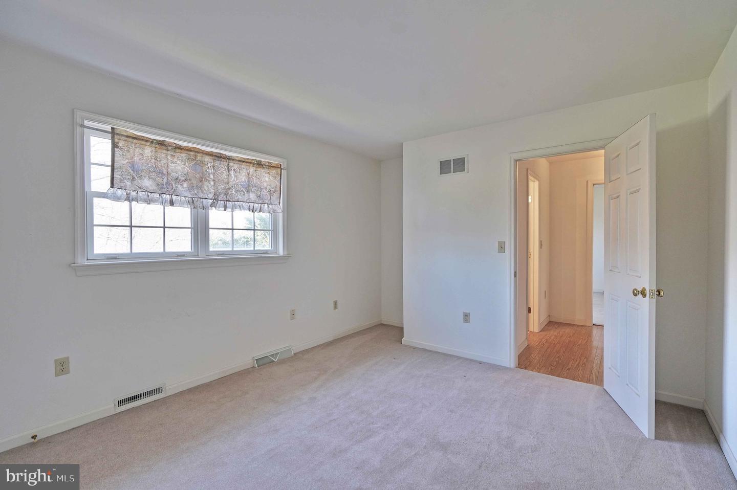 580 Mountain ROAD