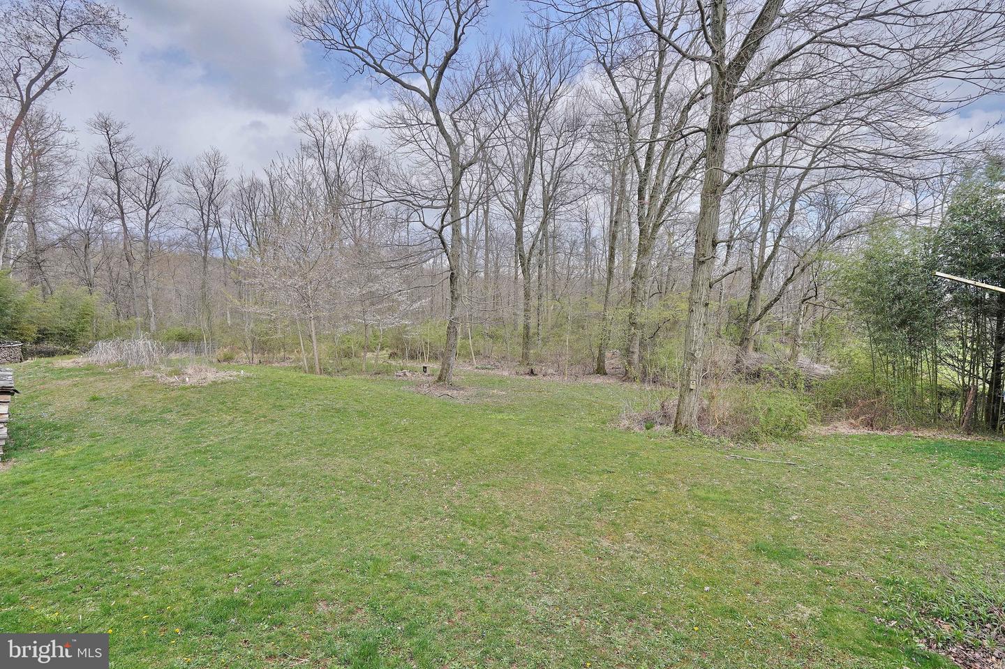580 Mountain ROAD