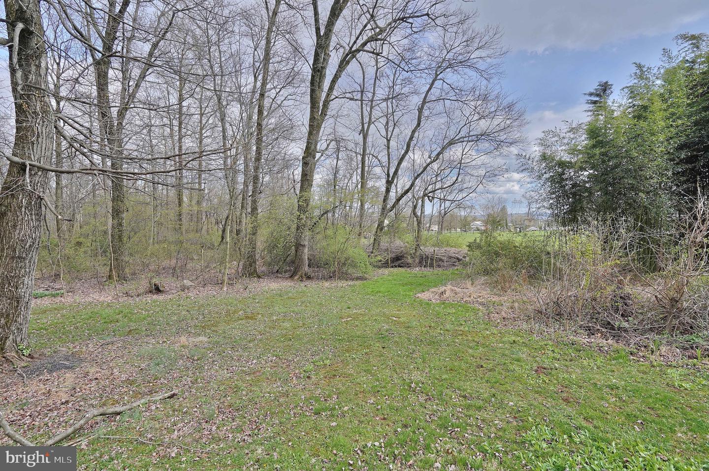 580 Mountain ROAD
