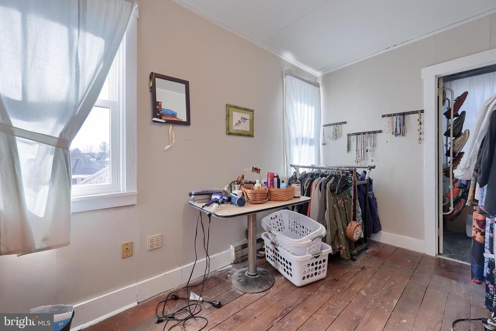 252 W MAIN STREET