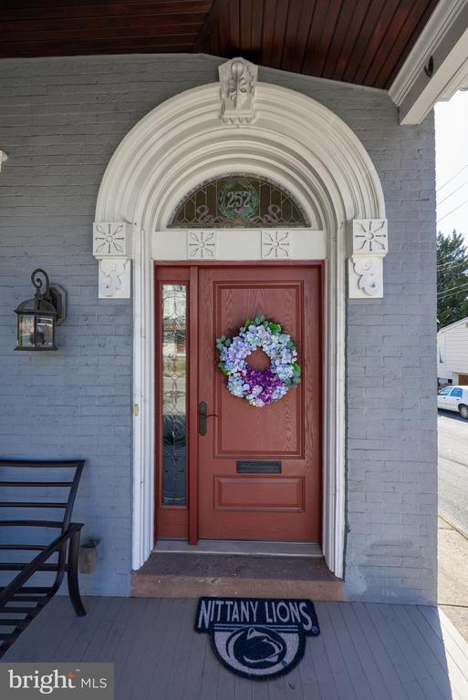252 W MAIN STREET
