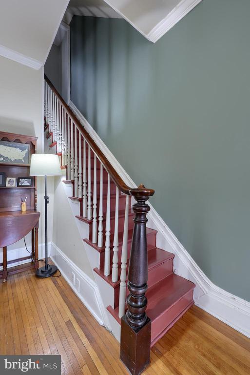 252 W MAIN STREET