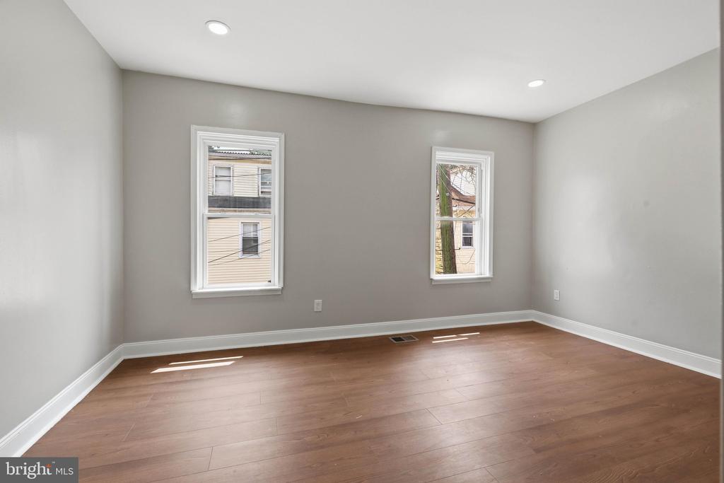 538 LOCUST STREET