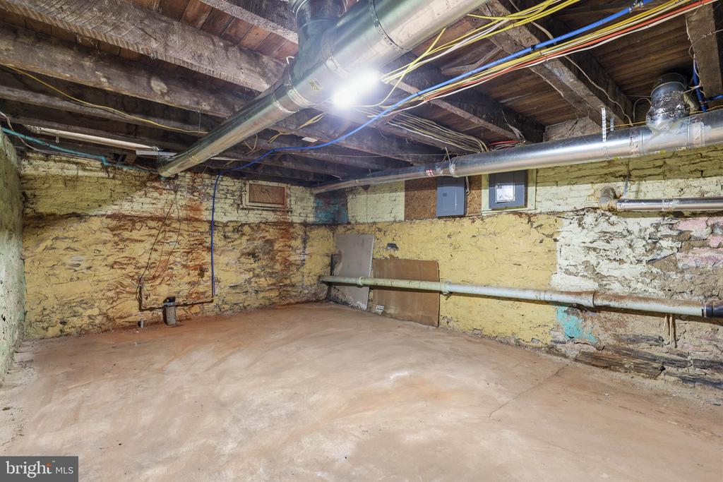 538 LOCUST STREET