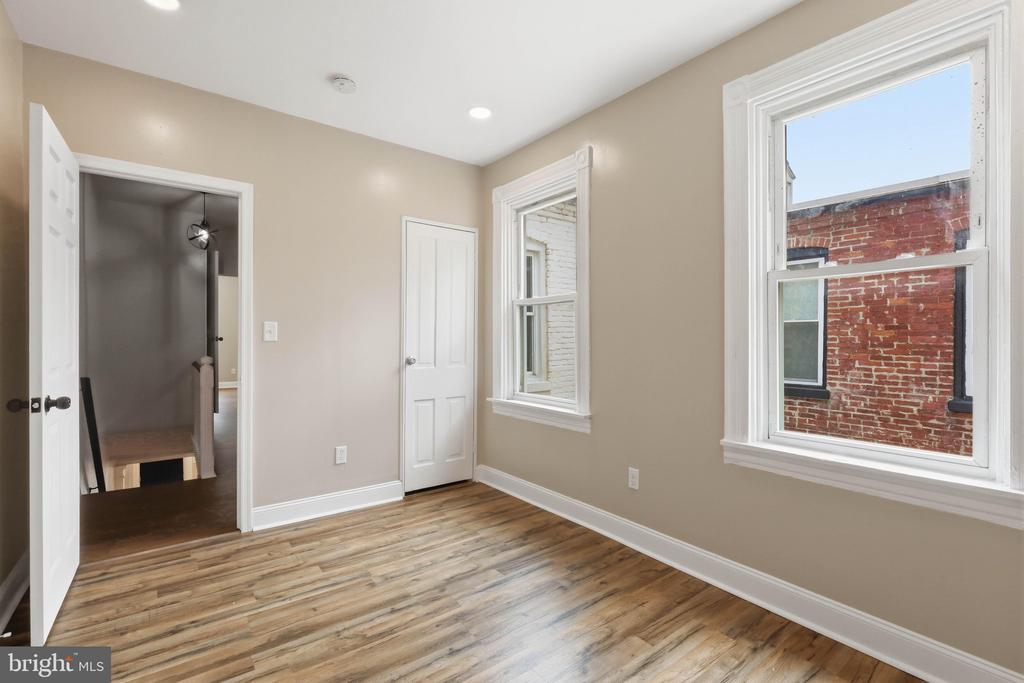 538 LOCUST STREET