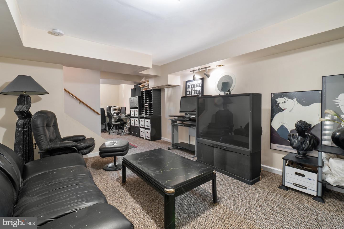 1217 Stanford ROAD