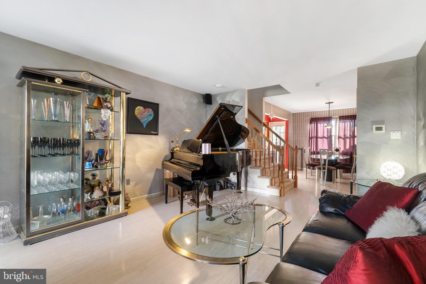 1217 Stanford ROAD