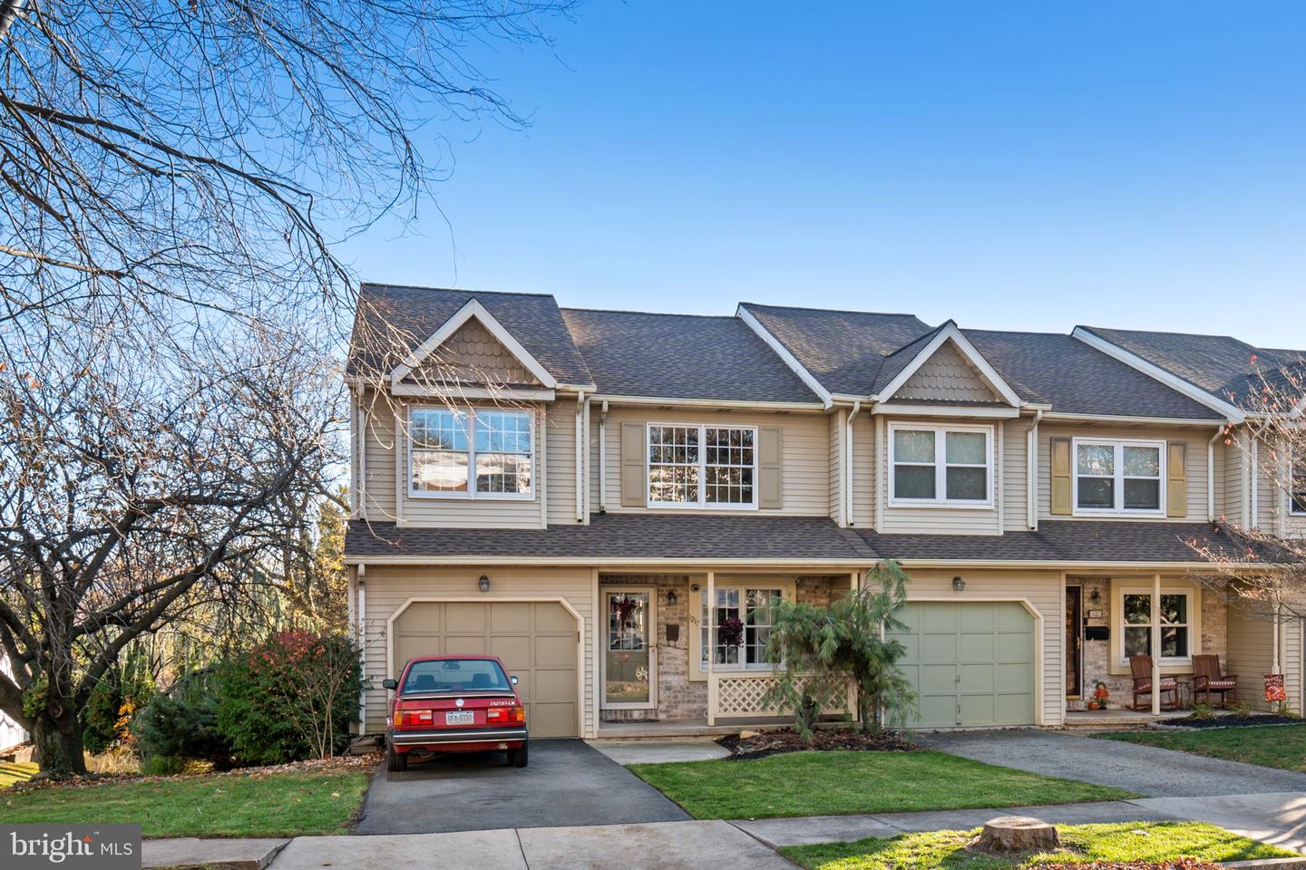 1217 Stanford ROAD